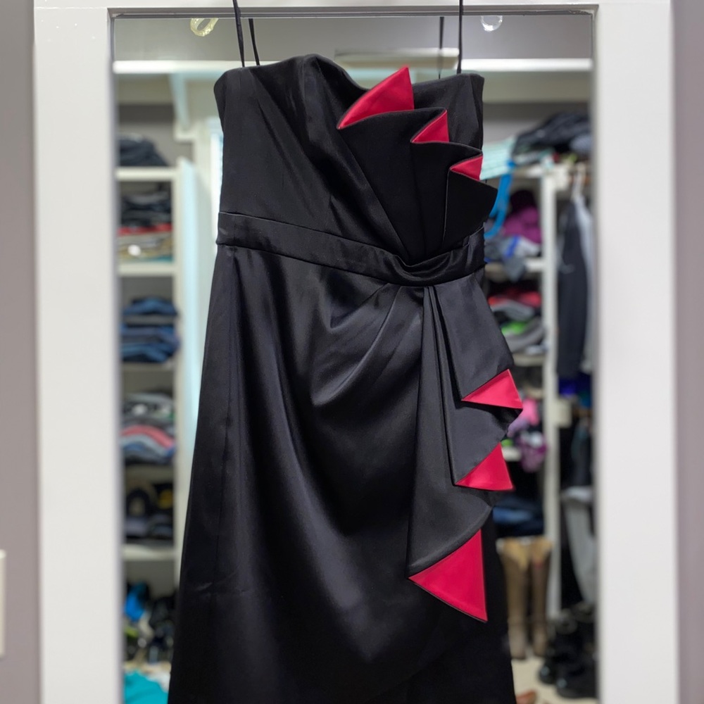 BARELY WORN White House Black Market formal dress